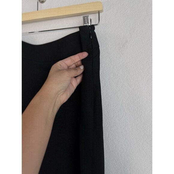 Ann Taylor Loft Back Pleated Skirt Women’s‎ Side Zip Knee Length Size 4 Black - Picture 2 of 9